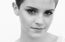 Emma Watson muy feliz con su nuevo corte de pelo