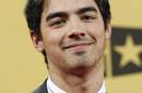 Joe Jonas sufre pequeño accidente antes de su concierto en Chile