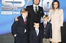 David Beckham vuelve al Reino Unido con su familia