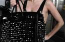 Lady Gaga muestra nuevo look en el aeropuerto de New York