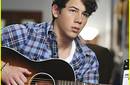 Nick Jonas en el detrás de cámaras del Comercial de Bayer