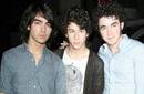Jonas Brothers ¿Tendrán éxito cantando en español?