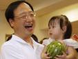 Padres taiwaneses con tercer niño recibirán subsidio de cuidado