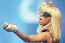 Vídeo: Lady Gaga habla en español con un fan en uno de sus conciertos