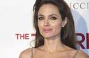 Angelina Jolie quiere adoptar niña haitiana