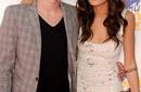 Tom Felton posó al lado de su esposa en Harry Potter