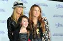 Fotos: Miley Cyrus asitió a la premiere de 'Never Says Never'