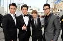 Justin Bieber puede ganarle a los Jonas Brothers