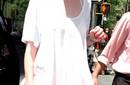 Dakota Fanning luce su labial rosa