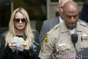 Paris Hilton y Nicole Richie  brindan apoyo a Lindsay Lohan