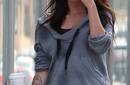 Megan Fox muestra su anillo de matrimonio