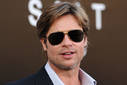 Brad Pitt le fue infiel a Angelina Jolie con aeromoza