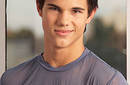 Taylor Lautner subastará en eBay un puesto de primera fila en el rodaje de Amanecer
