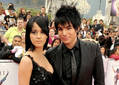 Katy Perry grabó a Adam Lambert besando a vocalista de Scissor Sisters