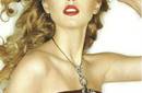 Taylor Swift conquista con labios rojos