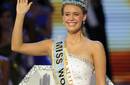 Miss Mundo 2010, Alexandria Mills, en escándalo por foto desnuda