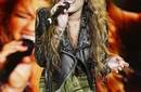 Miley Cyrus prefiere cantar que hablar
