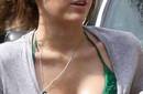 Miley Cyrus quiere agrandarse los senos