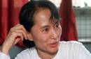 Queda en libertad la líder democrática birmana Aung San Suu Kyi