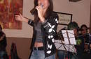Cantante Julie Freundt inauguró escenario de Sabor y Tradición