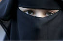 El Senado francés prohíbe el burka definitivamente