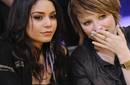 Vanessa Hudgens acude a juego de Los Lakers