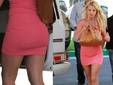 Britney Spears deslumbra en apretado vestido rosa