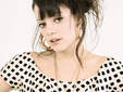 Lily Allen se queja de la industria musical, el embarazo la ha puesto de malas