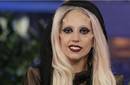 Lady Gaga se cambia el rostro