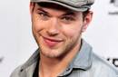 Kellan Lutz en acto de caridad