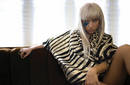 Lady Gaga luce tatuaje de unicornio