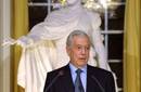 Vargas Llosa bromea con la posibilidad de presentarse a la presidencia de Perú