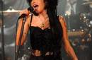 Amy Winehouse adicta a la limpieza