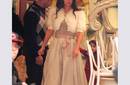 Kate Holmes luce como una princesa