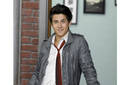 David Henrie se pelea en la puerta de un club