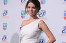 Selena Gómez en promoción de la canción en español 'Un año sin lluvia'