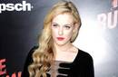 Riley Keough, la nieta de Elvis Presley, podría ser Blancanieves en un nuevo filme