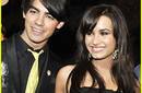 Demi Lovato y Joe Jonas son amigos con beneficios según Zack Taylor