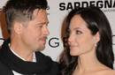Brad Pitt  y Angelina Jolie protagonizan romántico beso