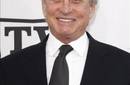 Michael Douglas con dificultades para hablar por su tratamiento