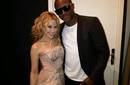 Taio Cruz y Kylie Minogue en el nuevo videoclip 'Higher'