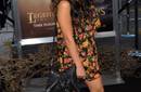 Vanessa Hudgens sola en el estreno de 'Legends of the Guardians: The Owls of Ga'Hoole'