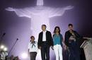 Barack Obama y su familia visitaron el Cristo Redentor de Rio de Janeiro