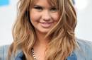 Debby Ryan muy cariñosa con BooBoo Stewart en los premios 'Do Something'