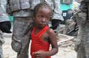 Francia envía un primer avión a Haití para trasladar a niños adoptados