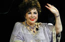 Elizabeth Taylor cumple una semana en el hospital