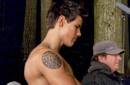Taylor Lautner 'Una fan se tatuó mi autógrafo'