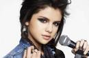 Selena Gomez muy al estilo de Katy Perry en 'Rock God'