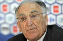Fútbol en Francia: El hundimiento del fútbol francés arrastra a su presidente