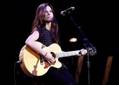 Sandra Bullock canta en Nashville por damnificados de inundación